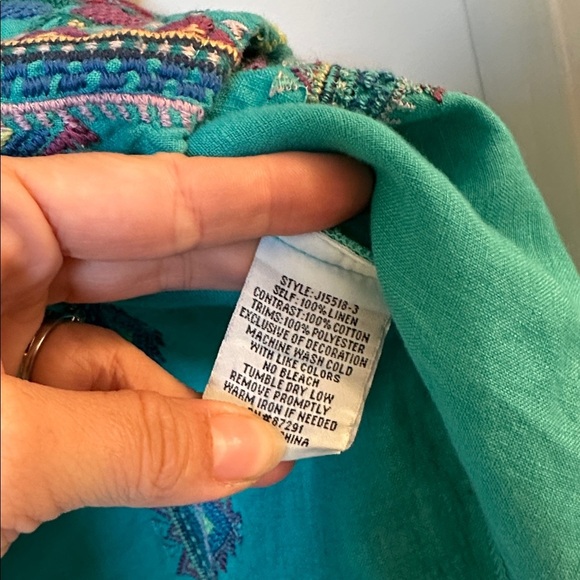 Johnny Was Teal Embroidered Bohemian linen Blouse boho size small - Picture 5 of 6